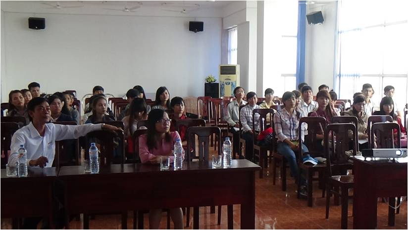 Viện đón đoàn Giảng viên và sinh viênTrường Đại học Quảng Năm đến thăm quan và học tập